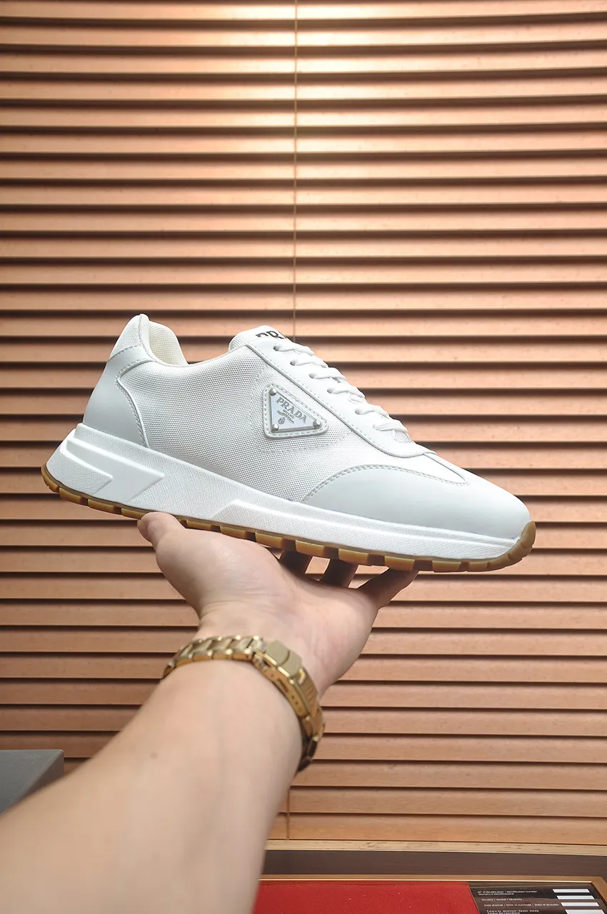 Men's shoes 💰580💶 [PRADA] Top original items, new seasonal styles, high-quality original items, top-grade high-mercerized cowhide combined with original breathable fabric + imported glue, imported stretch fabric inside with original cowhide feet, original thick outsole! Quality guaranteed! Code 38-45 (45 customized)